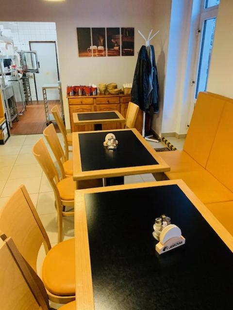 Pivovar Maly Janek - Restaurace, Penzion A Stany Jince Ngoại thất bức ảnh